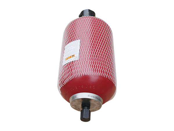 具體了解關(guān)于活塞式蓄能器的發(fā)展歷史？